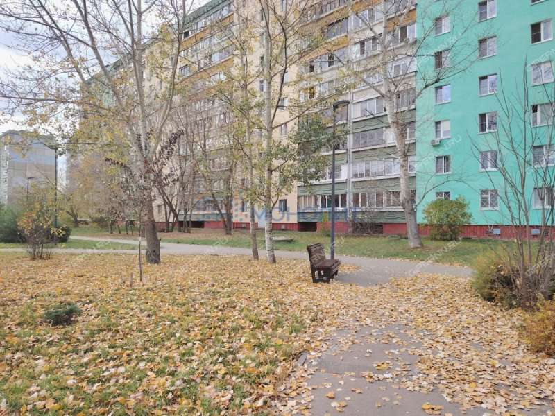 трёхкомнатная квартира на Днепропетровской улице дом 8