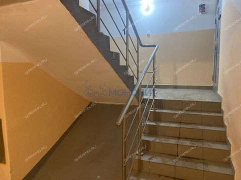 3-komnatnaya-ul-marshala-golovanova-d-5 фото