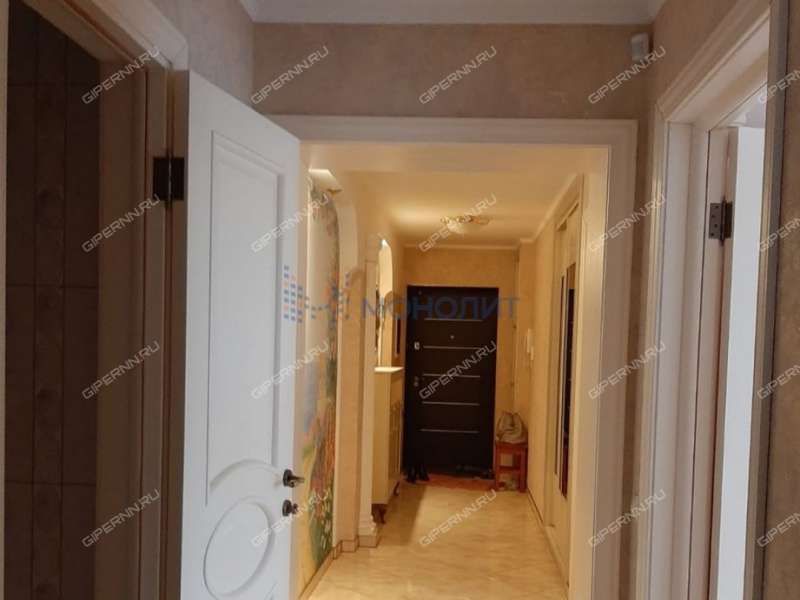 трёхкомнатная квартира на проспекте Гагарина дом 107