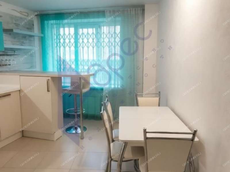 трёхкомнатная квартира на улице Родионова дом 193 к3