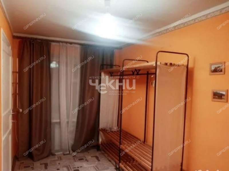 двухкомнатная квартира на улице Октябрьской Революции дом 18