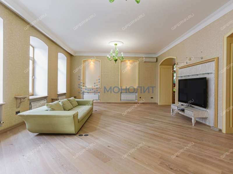 пятикомнатная квартира на Большой Покровской улице дом 14