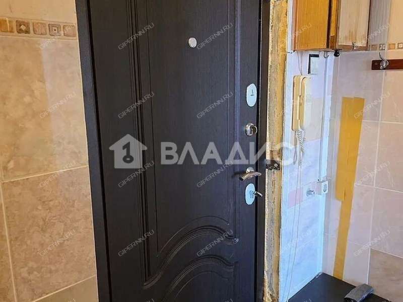 двухкомнатная квартира на улице Строкина дом 8