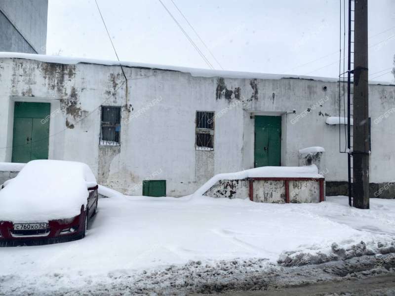 помещение под помещение свободного назначения, торговую площадь на улице Тропинина