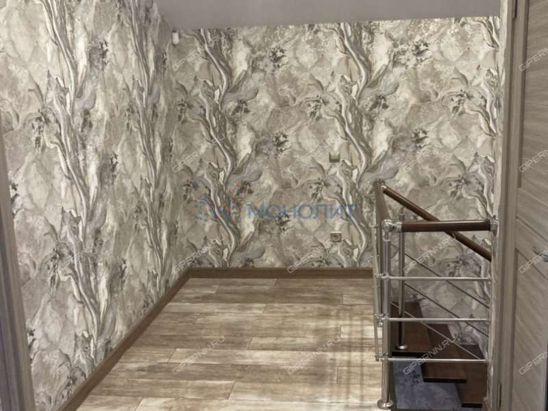 дом на улице Счастливая село Елховка