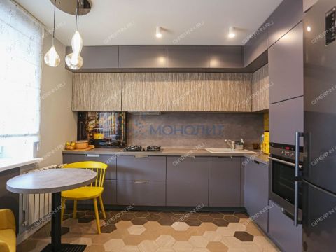 4-komnatnaya-per-svetlogorskiy-d-4 фото