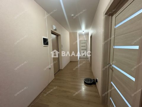3-komnatnaya-ul-kompozitora-kasyanova-d-11 фото