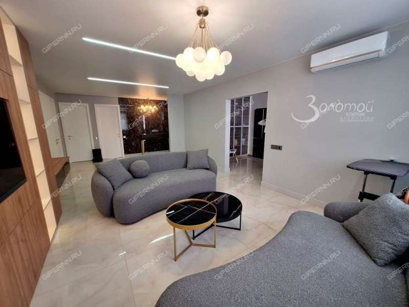 четырёхкомнатная квартира на проспекте Ленина дом 30 к5