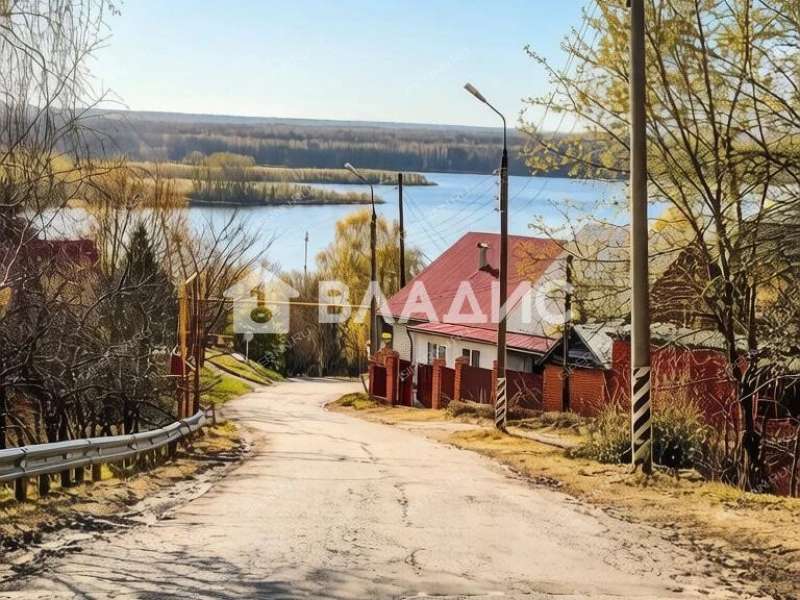 дом на улице Зеленкина село Безводное