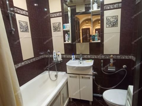 4-komnatnaya-ul-burdenko-d-19 фото