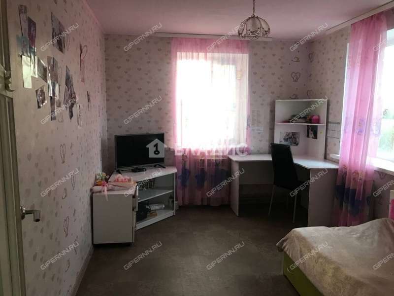 дом на Полевой улице деревня Шишово