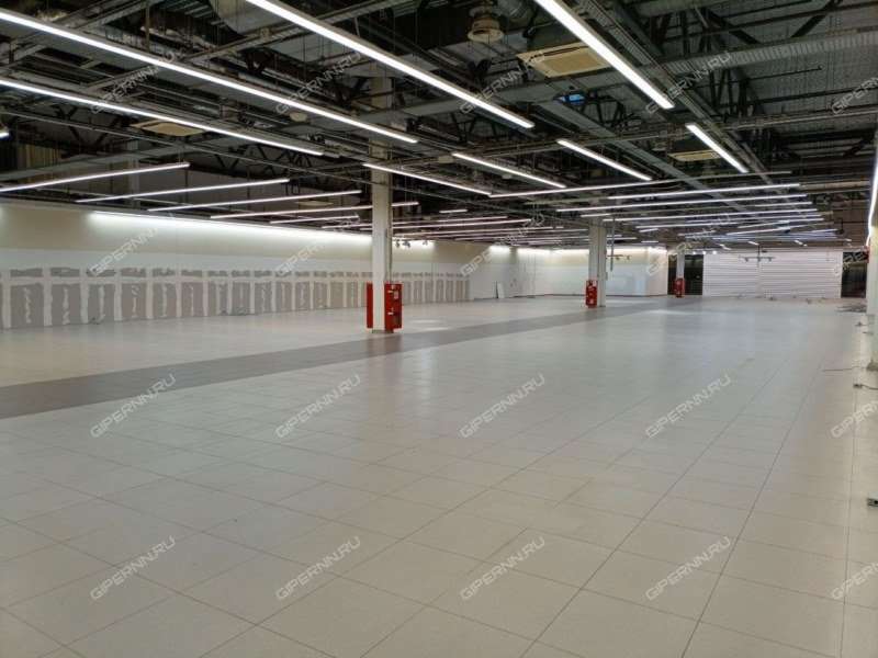 помещение под торговую площадь на Комсомольской площади