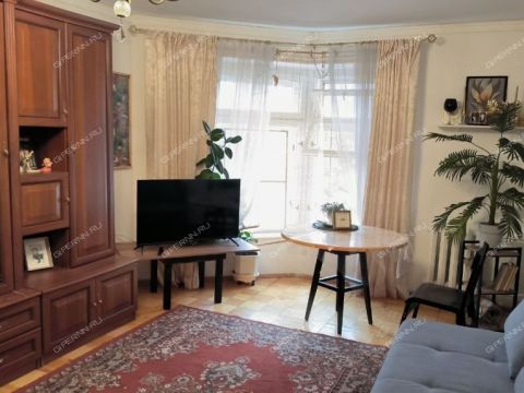 2-komnatnaya-b-r-zarechnyy-d-1 фото