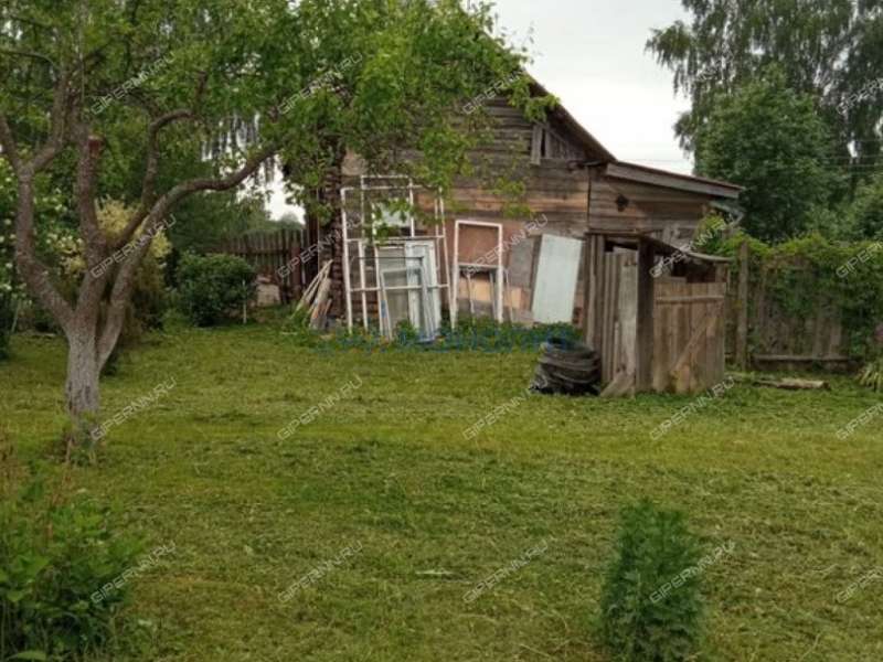 дом на улице 40 лет Победы деревня Пияичное