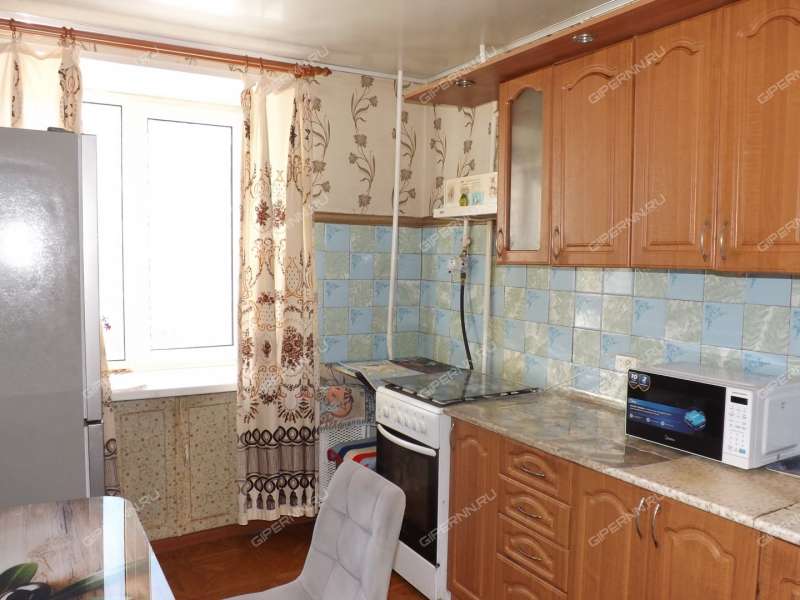 трёхкомнатная квартира в переулке Воровского дом 9 город Бор