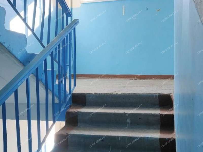 трёхкомнатная квартира на Мончегорской улице дом 30