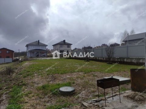 kottedzh-derevnya-beshencevo-ul-bolshaya-okruzhnaya-d-136 фото