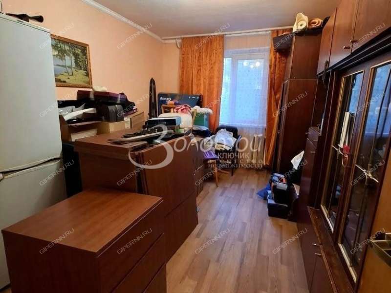 трёхкомнатная квартира на улице Германа Лопатина дом 14/1