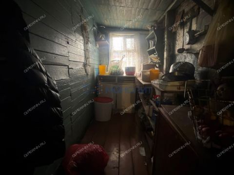 dom-poselok-krasnaya-gorka-volodarskiy-rayon фото