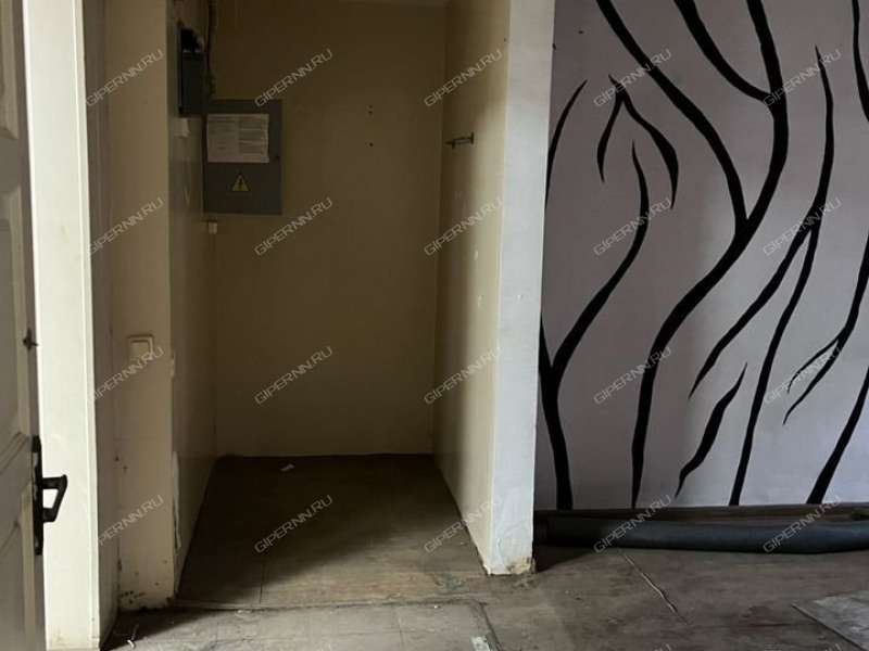 помещение под торговую площадь на Донецкая ул., д.4