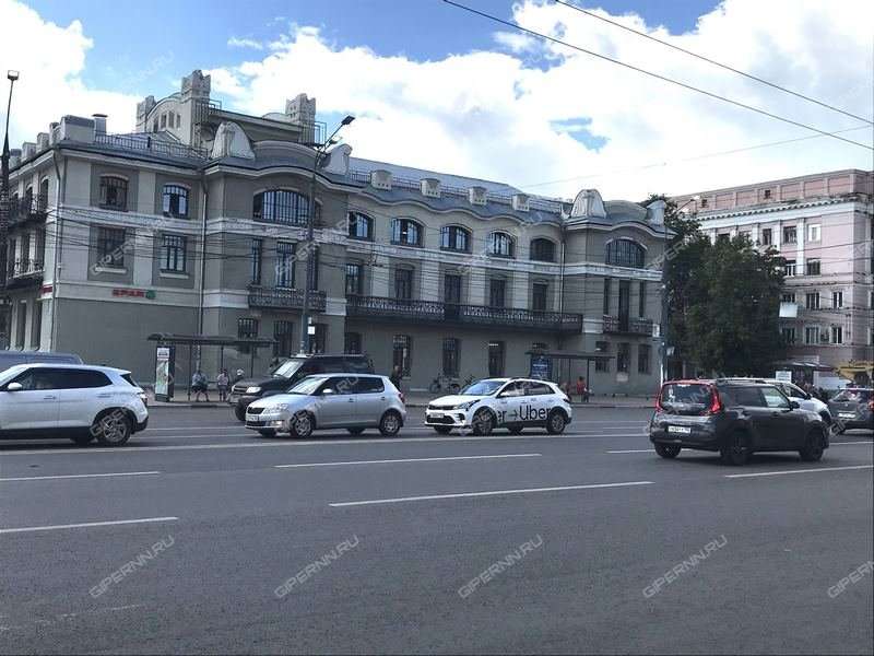 помещение под торговую площадь на улице Коминтерна