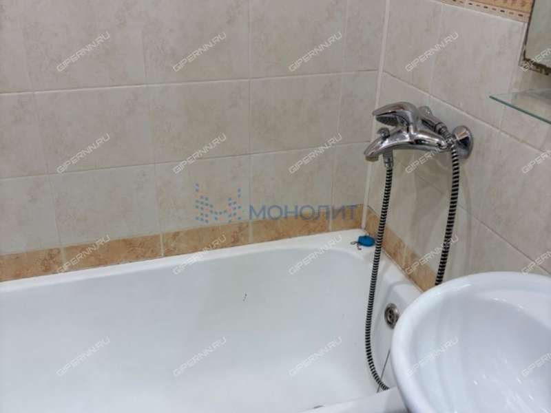 однокомнатная квартира на улице Сурикова дом 1