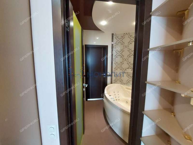 трёхкомнатная квартира на улице Тимирязева дом 35