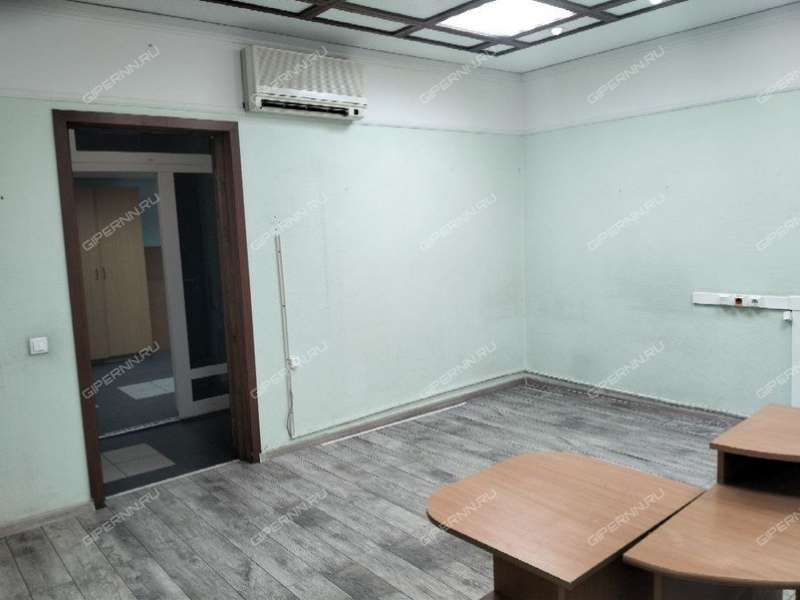 помещение под торговую площадь на Максима Горького ул., д.52