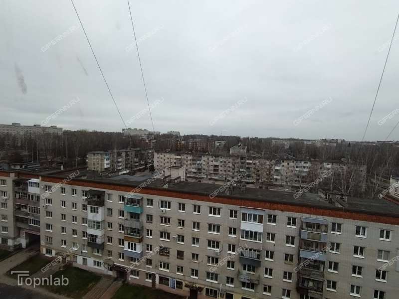 четырёхкомнатная квартира в 2-м микрорайоне дом 1 город Кстово