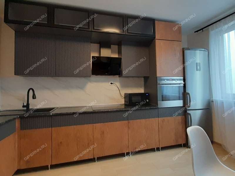 трёхкомнатная квартира на проспекте Героев Донбасса дом 16