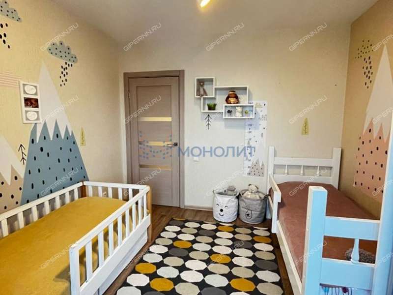 трёхкомнатная квартира на улице Цветочная дом 13 к1