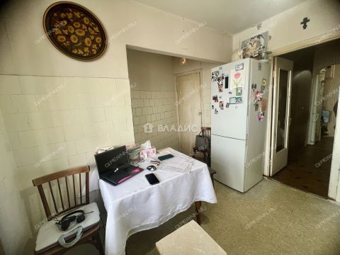 3-komnatnaya-ul-marshala-malinovskogo-d-2 фото