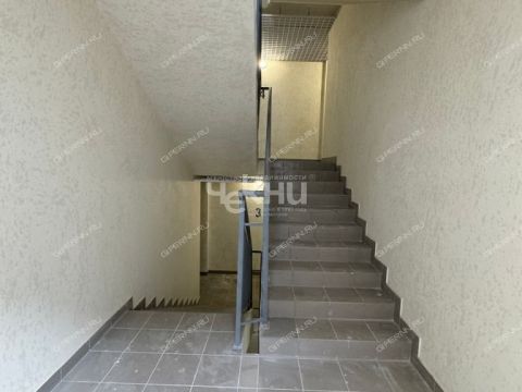 3-komnatnaya-ul-poltavskaya-d-15 фото