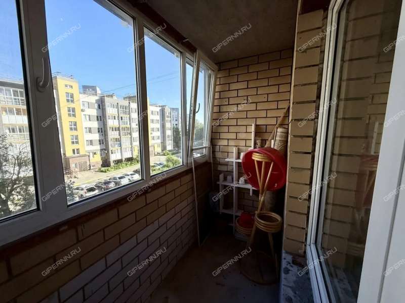 однокомнатная квартира на Вятской улице дом 9