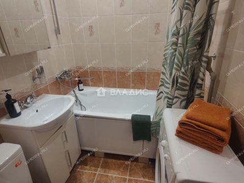 2-komnatnaya-ul-raduzhnaya-d-4 фото