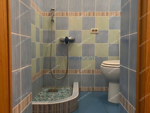 4-komnatnaya-ul-nesterova-d-33 фото