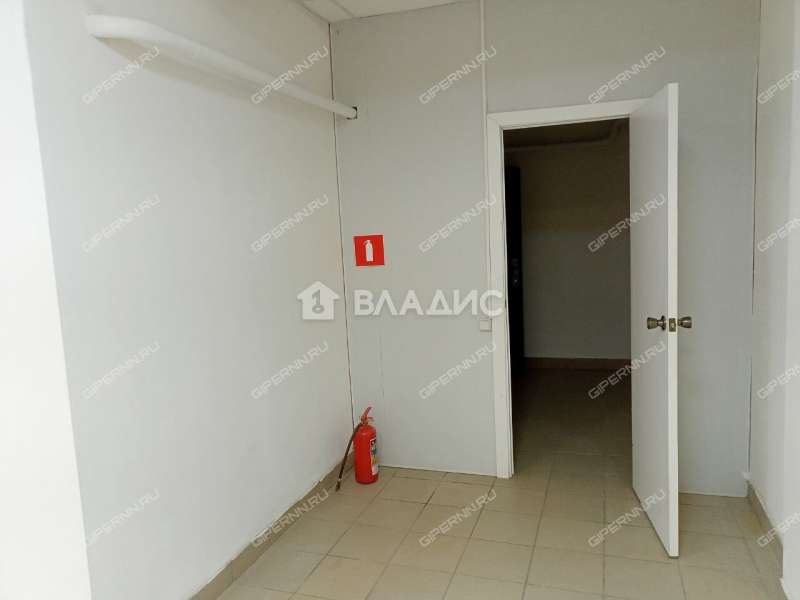 помещение под торговую площадь на улице Октябрьской Революции