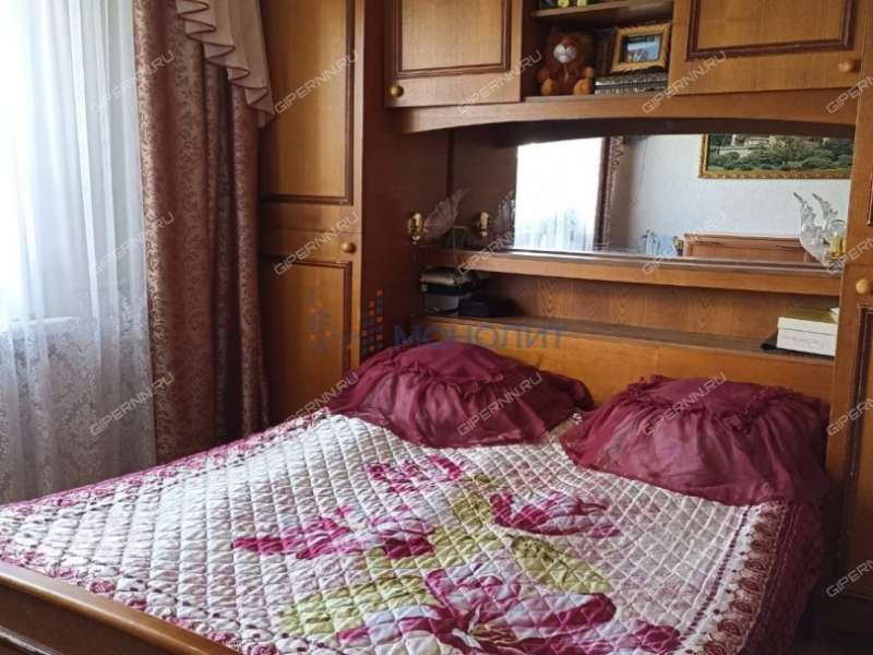 дом на улице Школьная рабочий посёлок Сухобезводное