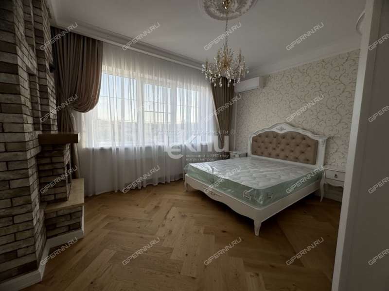 дом на  Земляникино