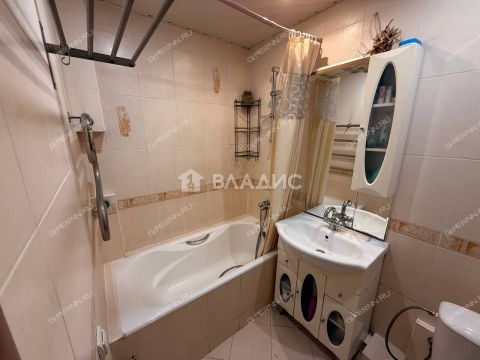 3-komnatnaya-ul-melnikova-d-30 фото