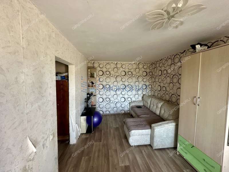 трёхкомнатная квартира на улице Героя Шнитникова дом 26