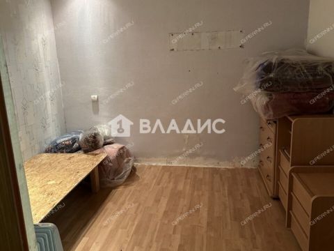 4-komnatnaya-ul-litvinova-d-40 фото