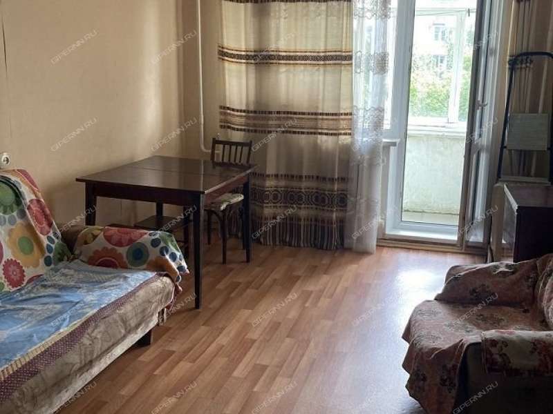 трёхкомнатная квартира на улице Строкина дом 3