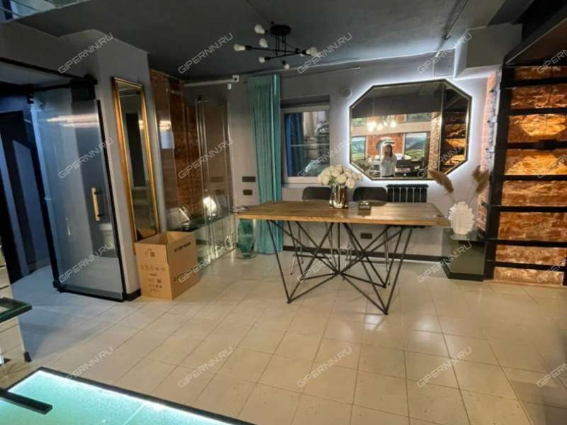 помещение под торговую площадь на улице Звездинка