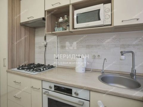 2-komnatnaya-ul-sergeya-esenina-d-4b фото