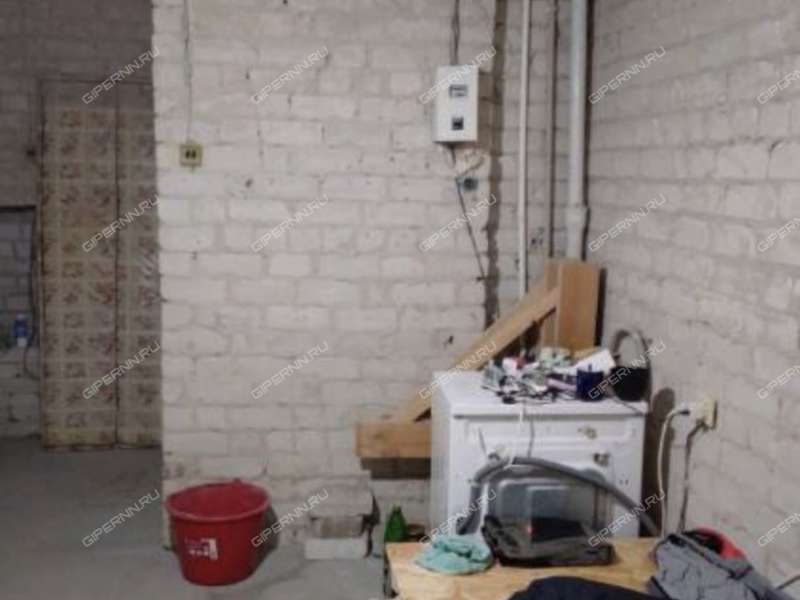 помещение под помещение свободного назначения на улице Политбойцов