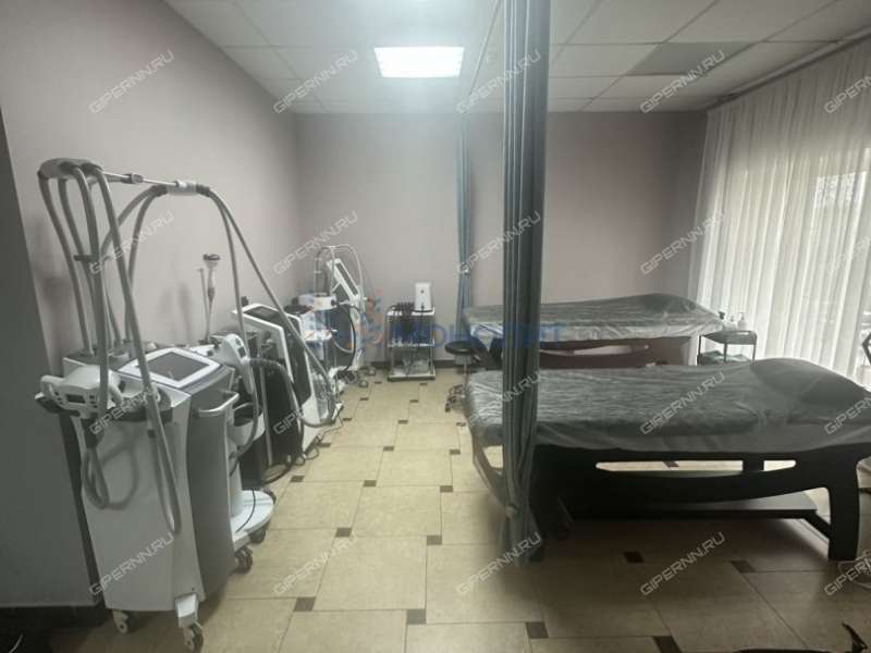 помещение под недвижимость под салоны красоты на улице Бориса Панина