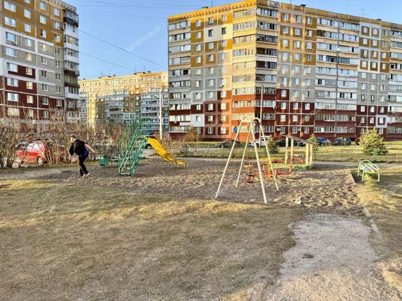 двухкомнатная квартира на улице Героя Шнитникова дом 3