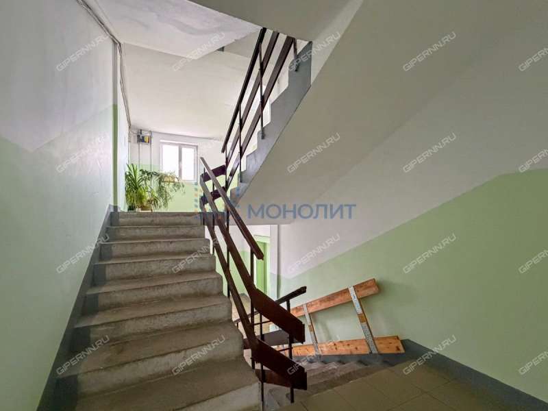 двухкомнатная квартира на улице Александра Хохлова дом 1