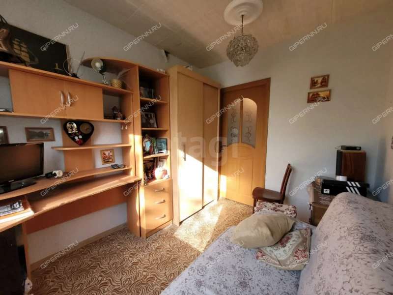 четырёхкомнатная квартира на Радужной улице дом 14